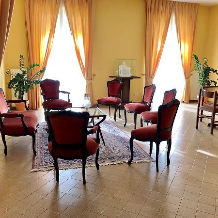 Centro Di Spiritualita Maria Candida Armeno Eksteriør billede