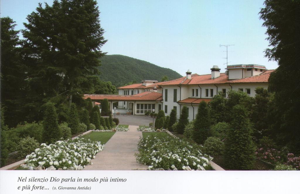 Centro Di Spiritualita Maria Candida Armeno Eksteriør billede