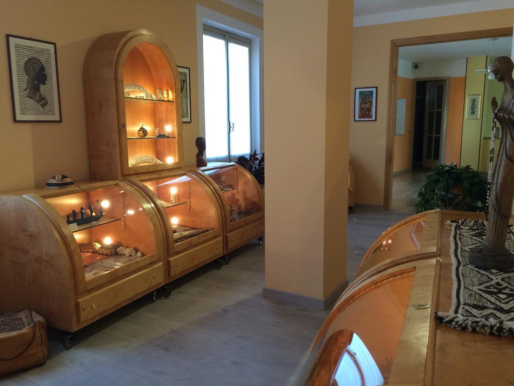 Centro Di Spiritualita Maria Candida Armeno Eksteriør billede