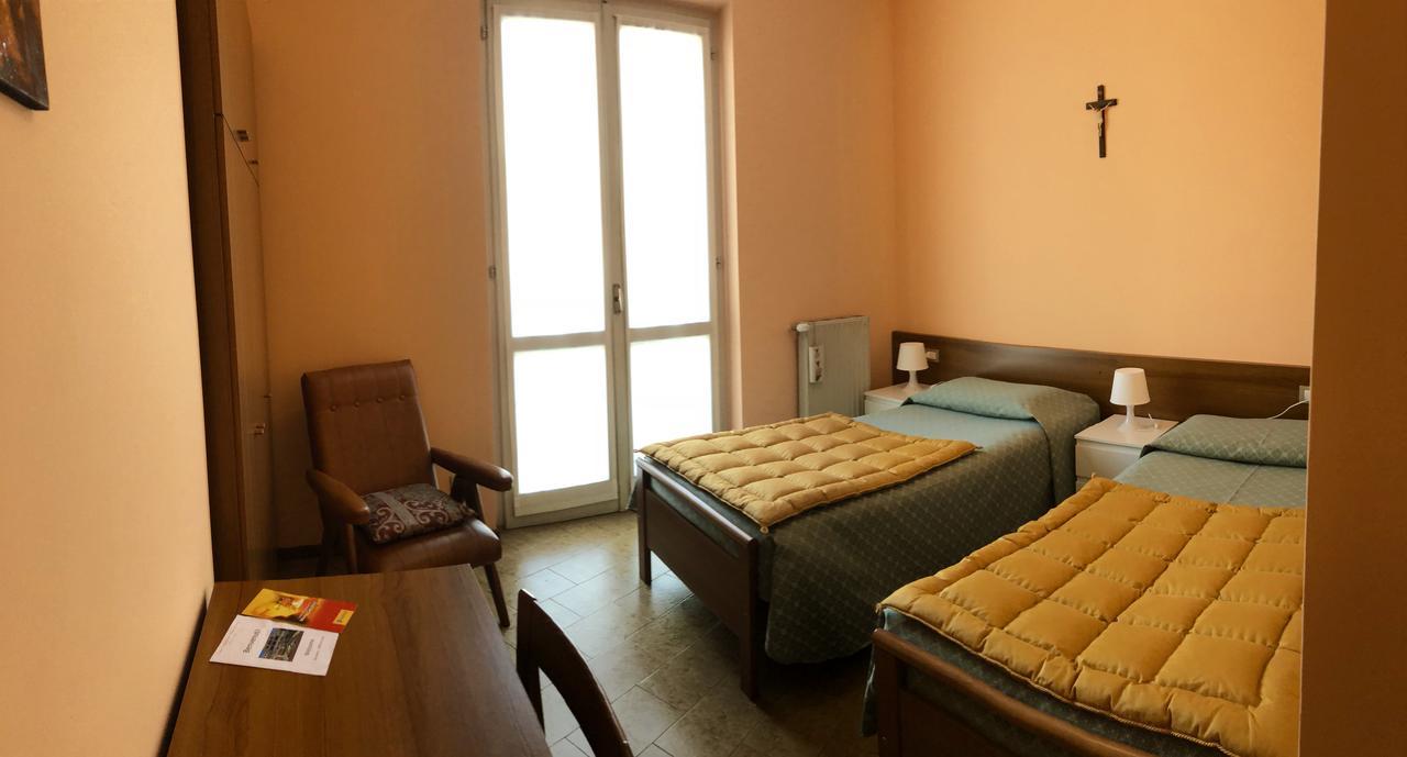 Centro Di Spiritualita Maria Candida Armeno Eksteriør billede
